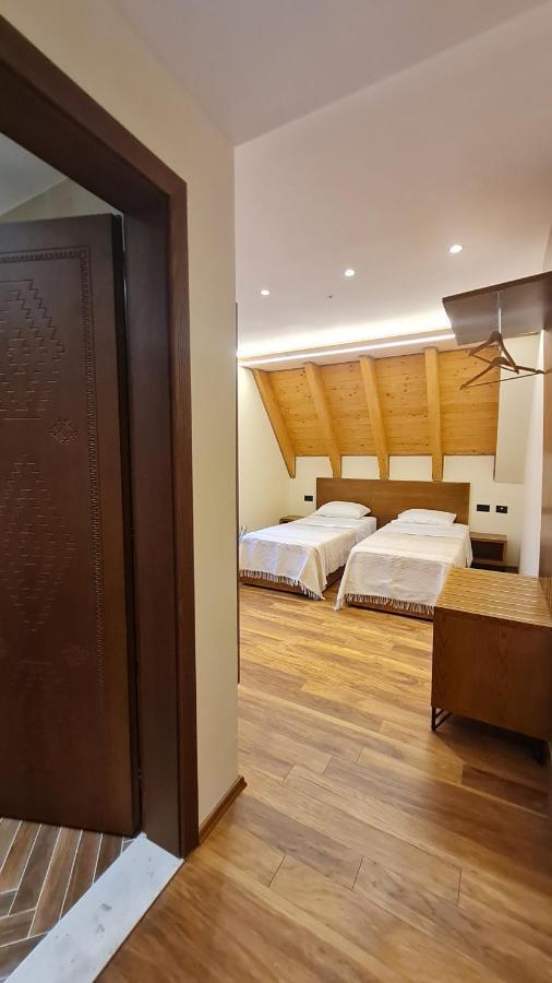 Neokulla Hotel - By Kol Gjoni Valbone Zewnętrze zdjęcie
